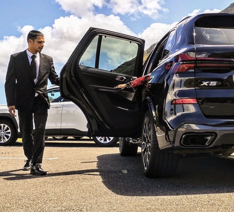 Private Luxury Pickup on the City and Table Mountain Tour