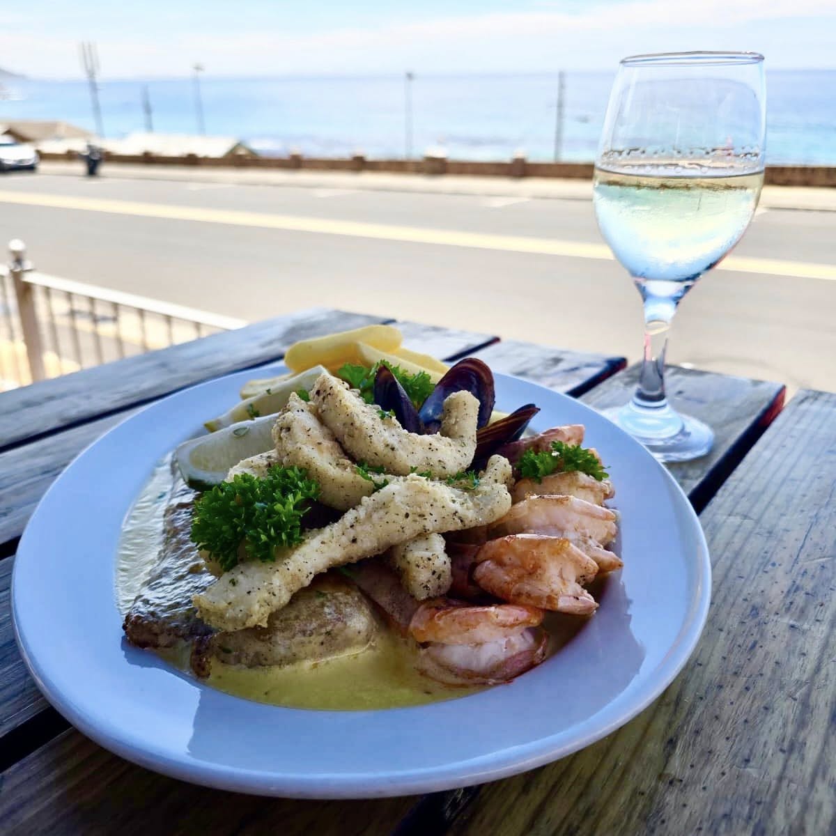 Lunch At Dixies on the Cape Peninsula Private Tour
